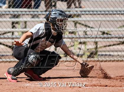 Thumbnail 2 in Mountain View vs Sabino (Tucson Badger Invitational) photogallery.