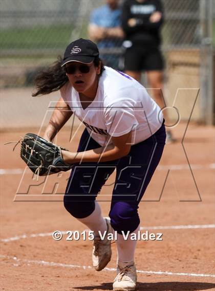Thumbnail 2 in Mountain View vs Sabino (Tucson Badger Invitational) photogallery.