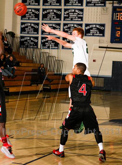 Thumbnail 3 in D'Evelyn vs. Rangeview (Ralston Roundup) photogallery.