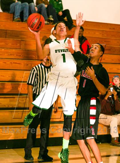 Thumbnail 1 in D'Evelyn vs. Rangeview (Ralston Roundup) photogallery.