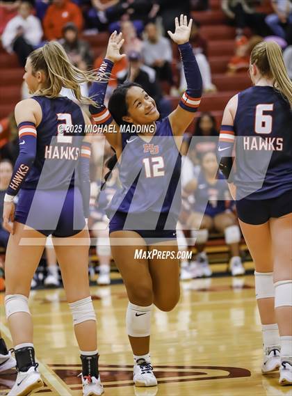 Thumbnail 1 in Hardin-Jefferson vs Bridge City (UIL Volleyball 4A Division II Area Playoff) photogallery.