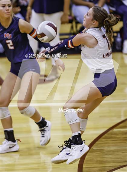 Thumbnail 2 in Hardin-Jefferson vs Bridge City (UIL Volleyball 4A Division II Area Playoff) photogallery.