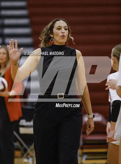 Thumbnail 3 in Hardin-Jefferson vs Bridge City (UIL Volleyball 4A Division II Area Playoff) photogallery.