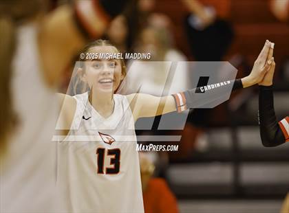 Thumbnail 2 in Hardin-Jefferson vs Bridge City (UIL Volleyball 4A Division II Area Playoff) photogallery.