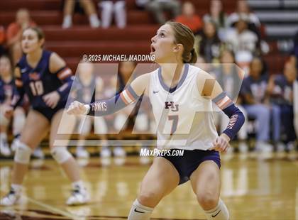 Thumbnail 1 in Hardin-Jefferson vs Bridge City (UIL Volleyball 4A Division II Area Playoff) photogallery.
