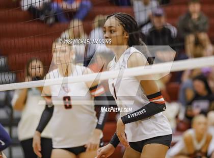 Thumbnail 2 in Hardin-Jefferson vs Bridge City (UIL Volleyball 4A Division II Area Playoff) photogallery.