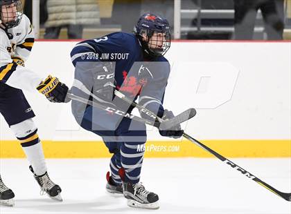 Thumbnail 3 in Kent vs. Trinity-Pawling (Avon Christmas Classic) photogallery.