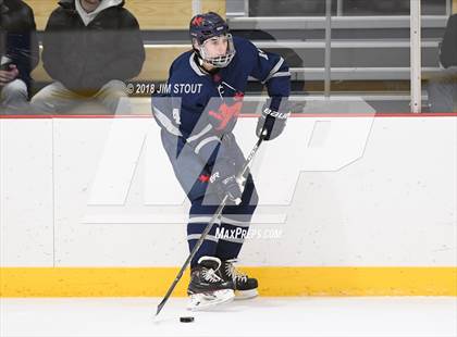 Thumbnail 3 in Kent vs. Trinity-Pawling (Avon Christmas Classic) photogallery.