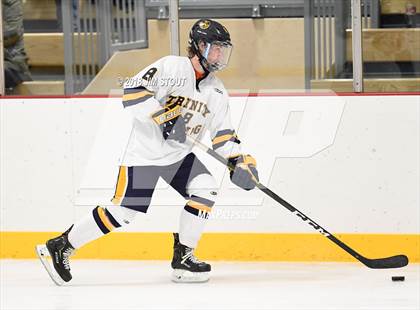 Thumbnail 3 in Kent vs. Trinity-Pawling (Avon Christmas Classic) photogallery.