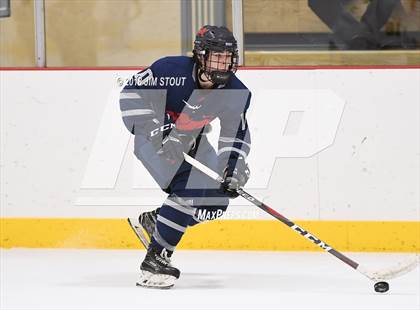 Thumbnail 2 in Kent vs. Trinity-Pawling (Avon Christmas Classic) photogallery.