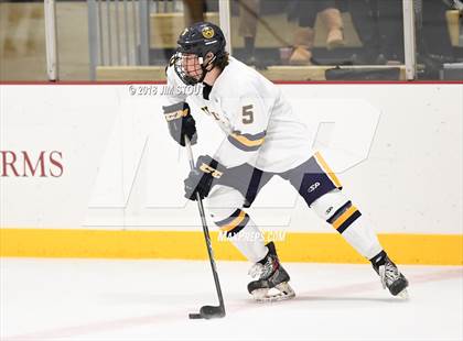 Thumbnail 3 in Kent vs. Trinity-Pawling (Avon Christmas Classic) photogallery.