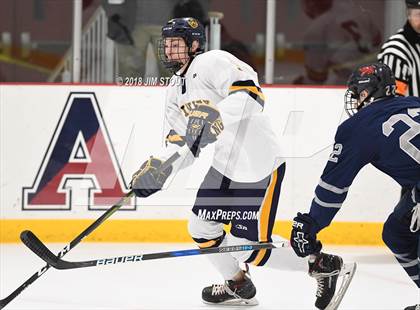 Thumbnail 1 in Kent vs. Trinity-Pawling (Avon Christmas Classic) photogallery.