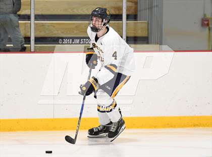 Thumbnail 3 in Kent vs. Trinity-Pawling (Avon Christmas Classic) photogallery.