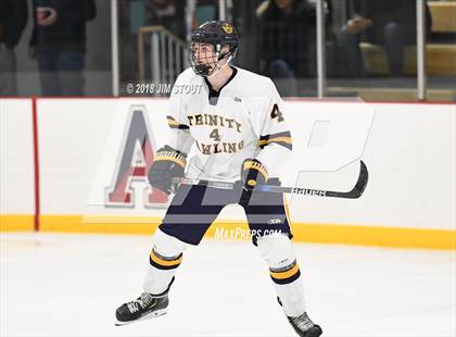 Thumbnail 1 in Kent vs. Trinity-Pawling (Avon Christmas Classic) photogallery.