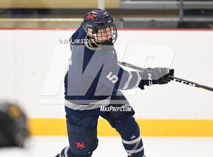 Thumbnail 1 in Kent vs. Trinity-Pawling (Avon Christmas Classic) photogallery.