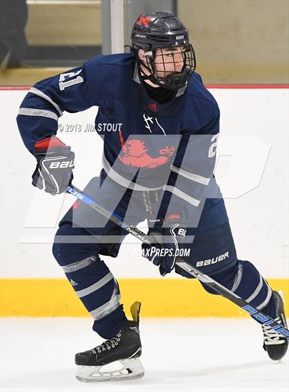 Thumbnail 3 in Kent vs. Trinity-Pawling (Avon Christmas Classic) photogallery.