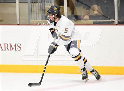 Thumbnail 1 in Kent vs. Trinity-Pawling (Avon Christmas Classic) photogallery.