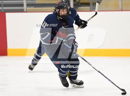 Thumbnail 3 in Kent vs. Trinity-Pawling (Avon Christmas Classic) photogallery.