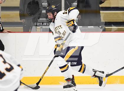 Thumbnail 2 in Kent vs. Trinity-Pawling (Avon Christmas Classic) photogallery.
