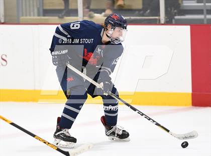 Thumbnail 3 in Kent vs. Trinity-Pawling (Avon Christmas Classic) photogallery.
