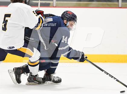 Thumbnail 2 in Kent vs. Trinity-Pawling (Avon Christmas Classic) photogallery.
