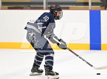 Thumbnail 3 in Kent vs. Trinity-Pawling (Avon Christmas Classic) photogallery.