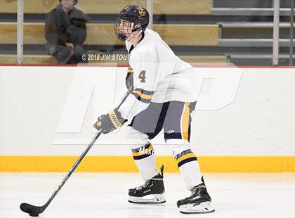 Thumbnail 3 in Kent vs. Trinity-Pawling (Avon Christmas Classic) photogallery.