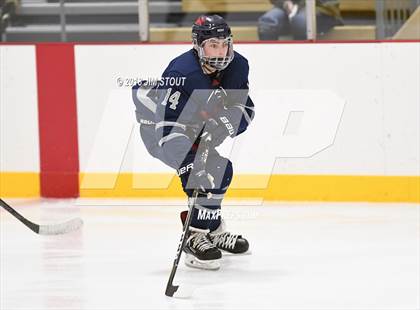Thumbnail 3 in Kent vs. Trinity-Pawling (Avon Christmas Classic) photogallery.