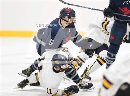 Thumbnail 3 in Kent vs. Trinity-Pawling (Avon Christmas Classic) photogallery.