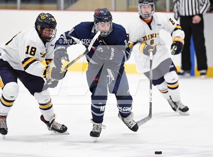 Thumbnail 1 in Kent vs. Trinity-Pawling (Avon Christmas Classic) photogallery.