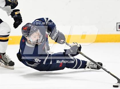 Thumbnail 3 in Kent vs. Trinity-Pawling (Avon Christmas Classic) photogallery.