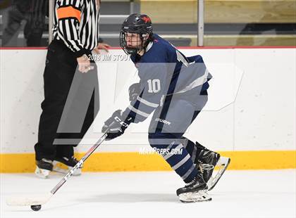 Thumbnail 2 in Kent vs. Trinity-Pawling (Avon Christmas Classic) photogallery.