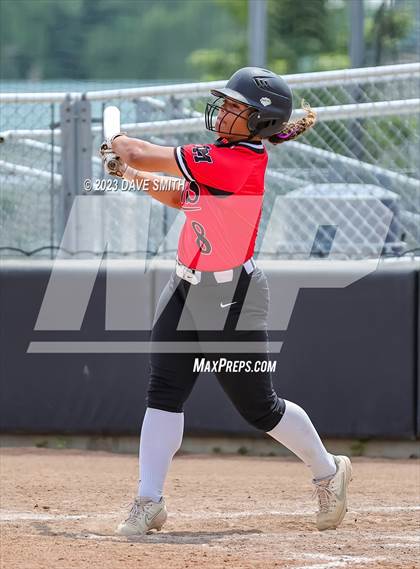 Thumbnail 1 in Center Point-Urbana vs Linn-Mar (Linn-Mar/Alburnett Invitational) photogallery.
