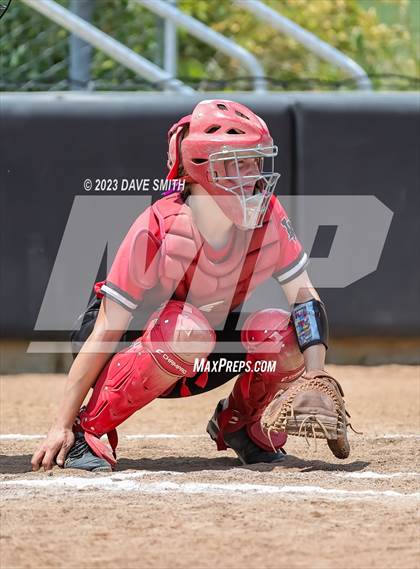 Thumbnail 1 in Center Point-Urbana vs Linn-Mar (Linn-Mar/Alburnett Invitational) photogallery.