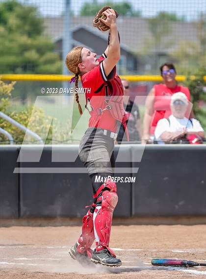 Thumbnail 3 in Center Point-Urbana vs Linn-Mar (Linn-Mar/Alburnett Invitational) photogallery.