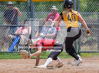 Thumbnail 1 in Center Point-Urbana vs Linn-Mar (Linn-Mar/Alburnett Invitational) photogallery.