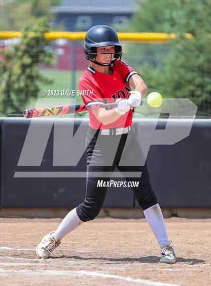 Thumbnail 1 in Center Point-Urbana vs Linn-Mar (Linn-Mar/Alburnett Invitational) photogallery.