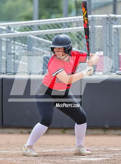 Thumbnail 3 in Center Point-Urbana vs Linn-Mar (Linn-Mar/Alburnett Invitational) photogallery.