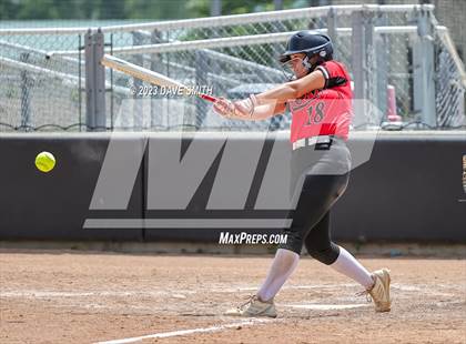 Thumbnail 2 in Center Point-Urbana vs Linn-Mar (Linn-Mar/Alburnett Invitational) photogallery.