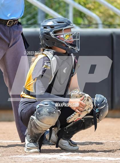 Thumbnail 3 in Center Point-Urbana vs Linn-Mar (Linn-Mar/Alburnett Invitational) photogallery.