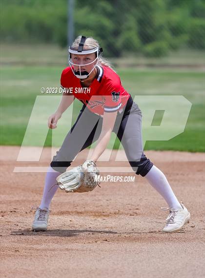 Thumbnail 1 in Center Point-Urbana vs Linn-Mar (Linn-Mar/Alburnett Invitational) photogallery.