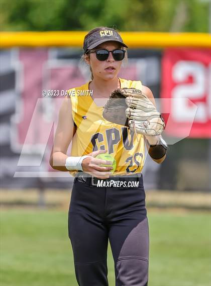 Thumbnail 2 in Center Point-Urbana vs Linn-Mar (Linn-Mar/Alburnett Invitational) photogallery.