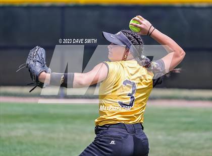 Thumbnail 3 in Center Point-Urbana vs Linn-Mar (Linn-Mar/Alburnett Invitational) photogallery.