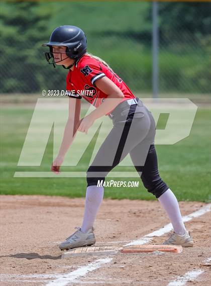 Thumbnail 2 in Center Point-Urbana vs Linn-Mar (Linn-Mar/Alburnett Invitational) photogallery.