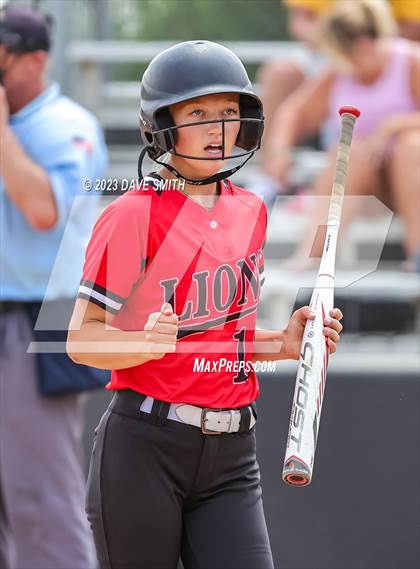 Thumbnail 2 in Center Point-Urbana vs Linn-Mar (Linn-Mar/Alburnett Invitational) photogallery.