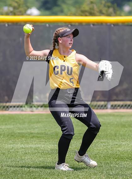 Thumbnail 3 in Center Point-Urbana vs Linn-Mar (Linn-Mar/Alburnett Invitational) photogallery.