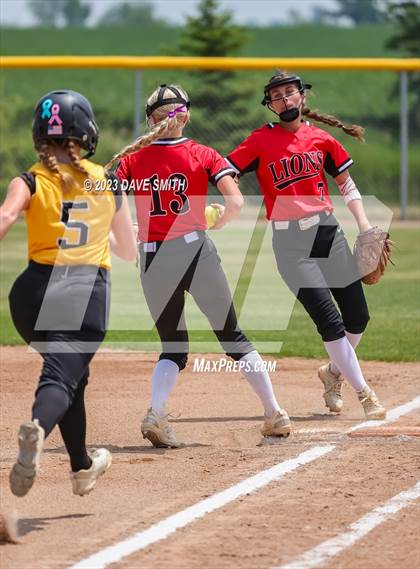 Thumbnail 1 in Center Point-Urbana vs Linn-Mar (Linn-Mar/Alburnett Invitational) photogallery.