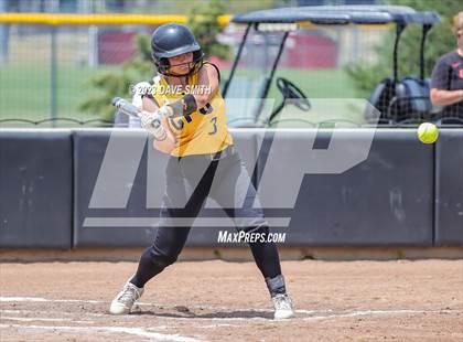 Thumbnail 3 in Center Point-Urbana vs Linn-Mar (Linn-Mar/Alburnett Invitational) photogallery.