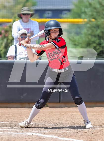 Thumbnail 1 in Center Point-Urbana vs Linn-Mar (Linn-Mar/Alburnett Invitational) photogallery.