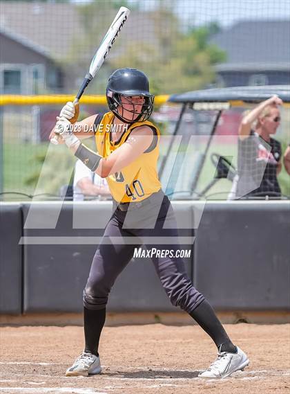 Thumbnail 3 in Center Point-Urbana vs Linn-Mar (Linn-Mar/Alburnett Invitational) photogallery.